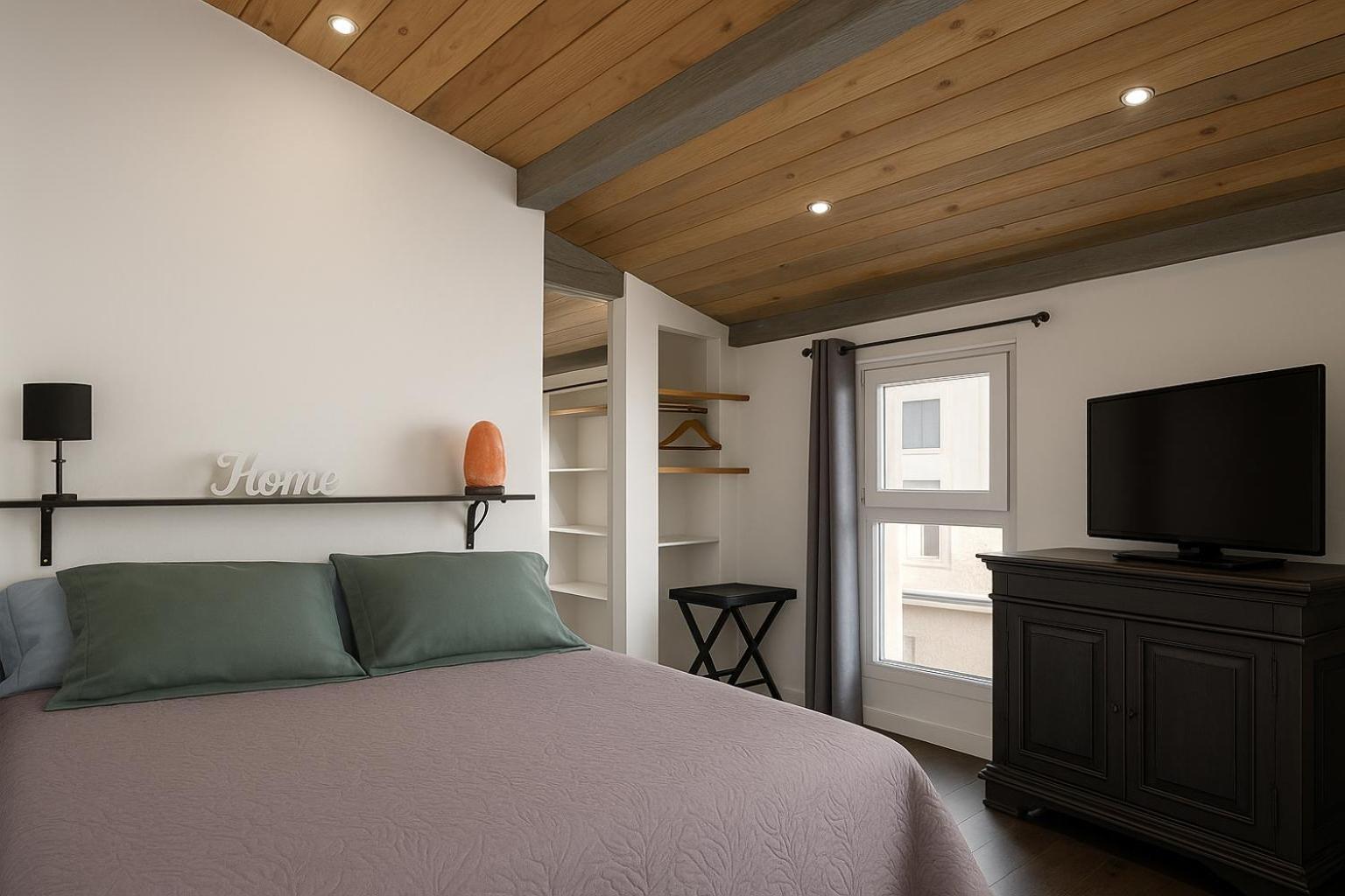 Insolite Studio -La Tour Des Templiers- Montfrin Exteriör bild